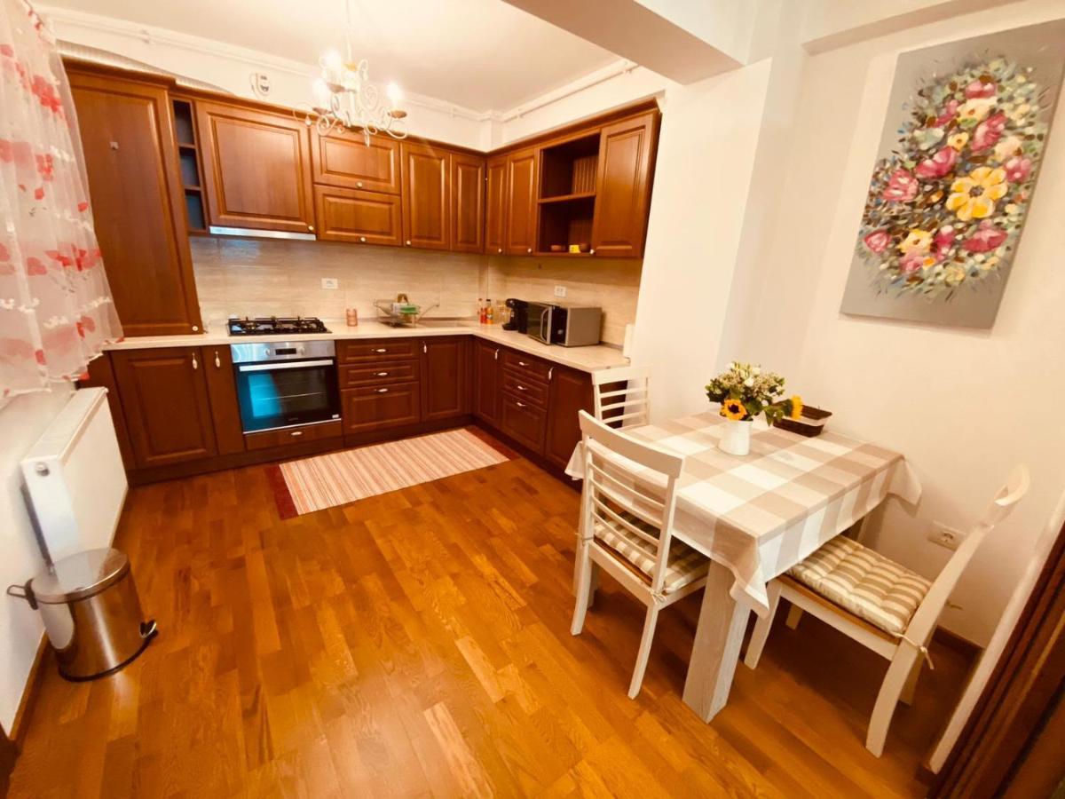 John'S Apartment Alba Iulia Exterior foto